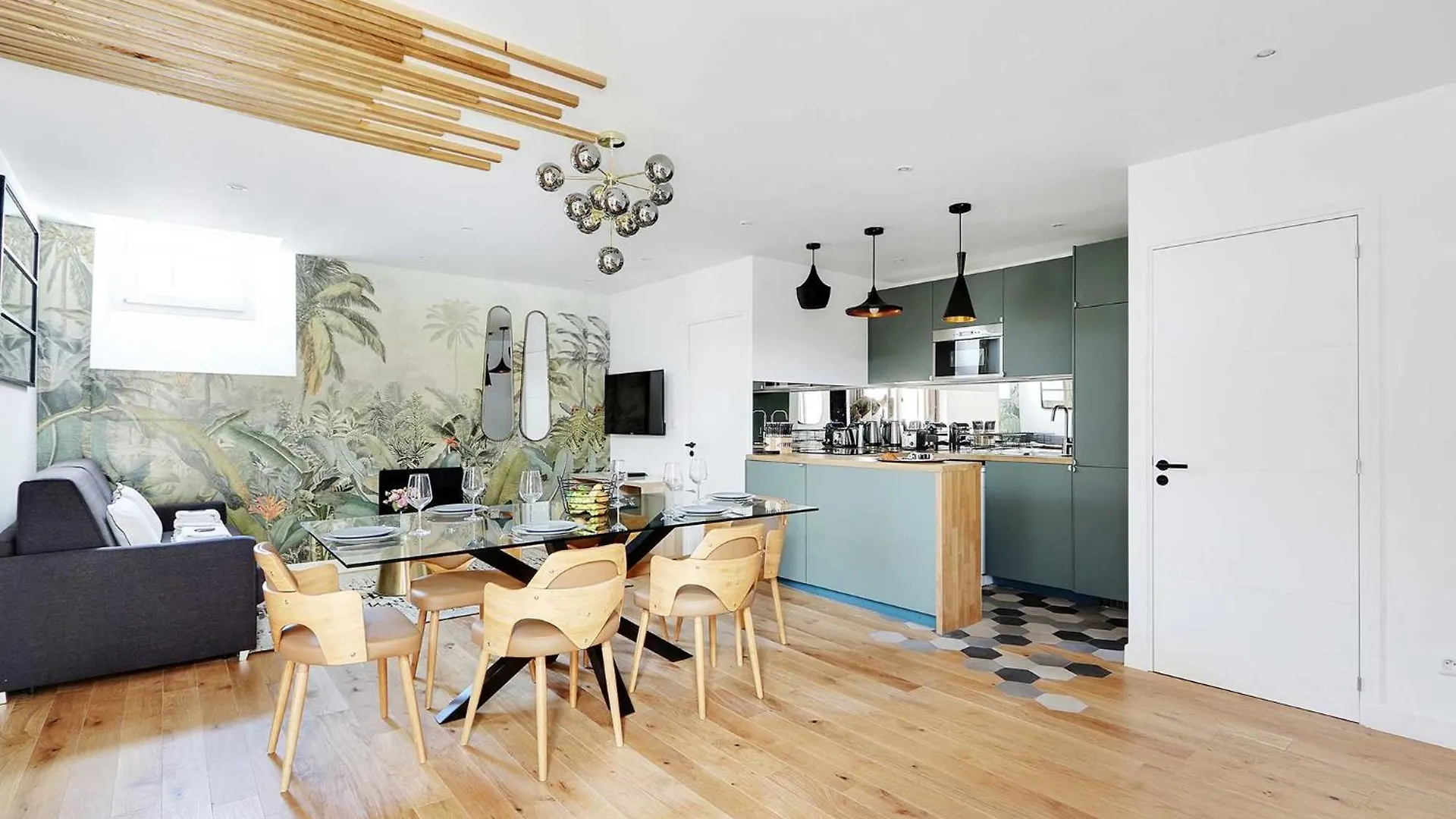 Lovely Apartment Montorgeuil 6P Paris 0*,  France