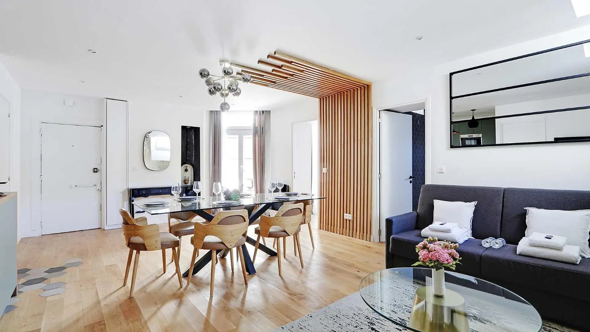 Lovely Apartment Montorgeuil 6P Paris 0*,  France